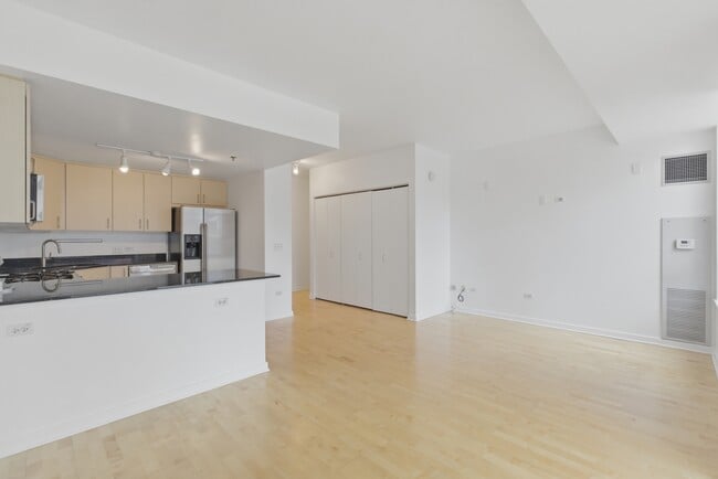 Building Photo - 330 West Grand-808