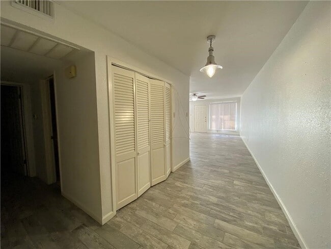 Building Photo - 14801 Compass St