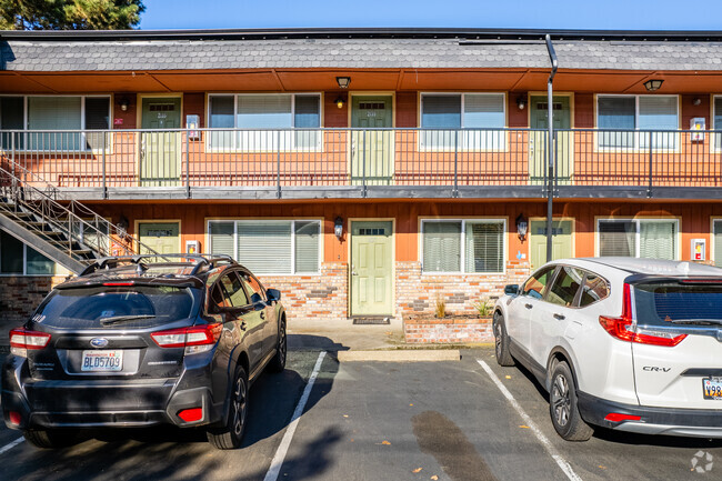 Foto del edificio - 2133-2165 NE Weidler St