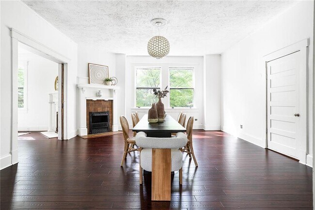 Foto del edificio - 118 Waverly Way NE