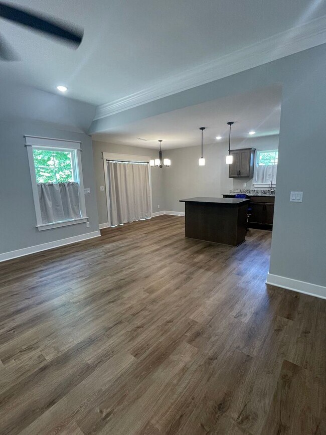 Photo - Knob Hill Subdivision House