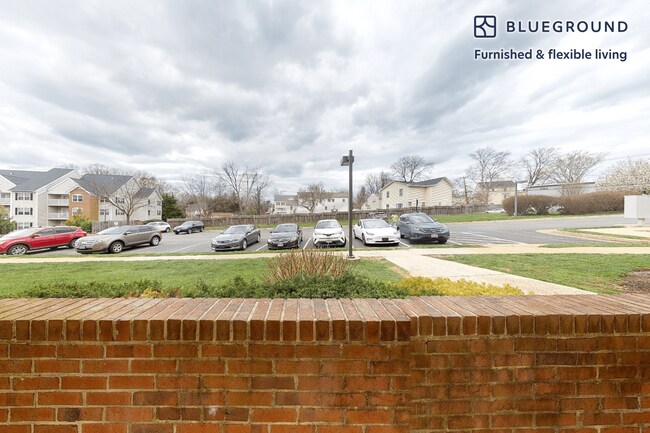 Building Photo - 10608 Kitty Pozer Dr