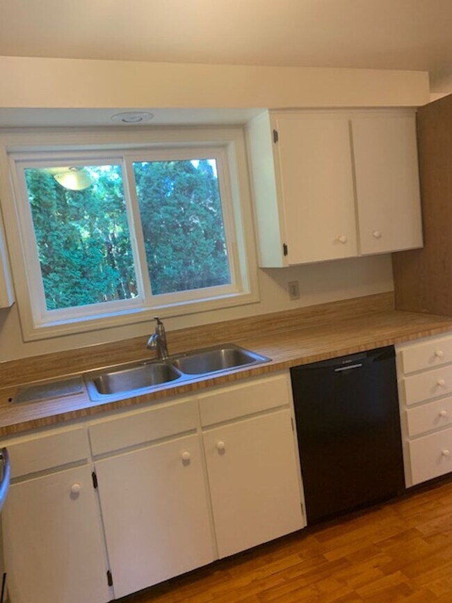 Foto del edificio - 3622 NW Polk Ave