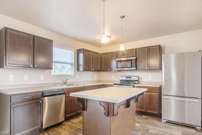 Foto del edificio - Spacious Home for Lease