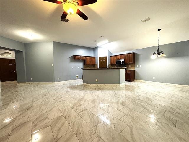Foto del edificio - 13624 Kaplan Ct