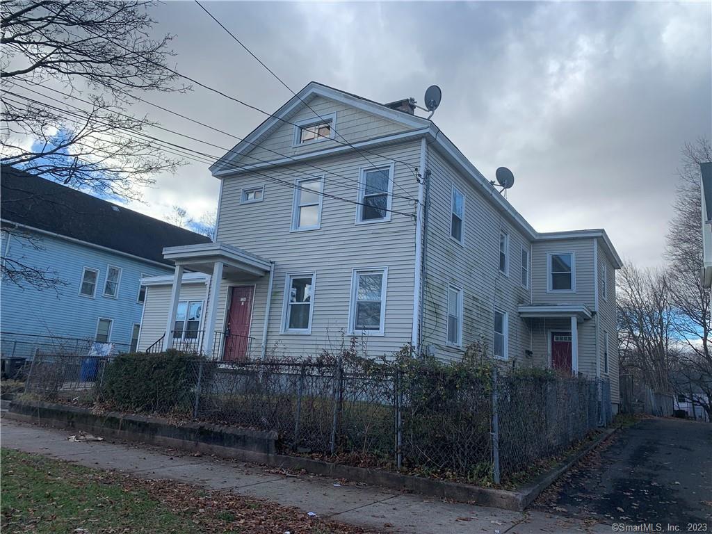 Primary Photo - 424 Dixwell Ave