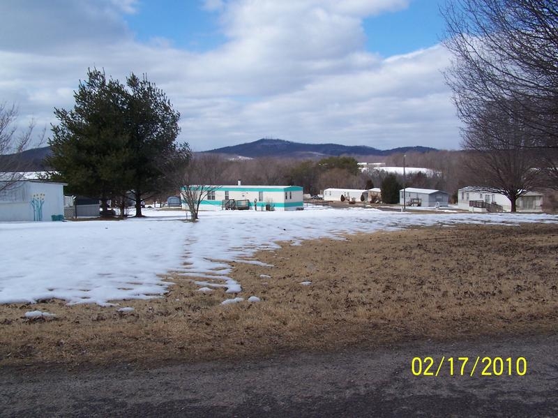 Foto principal - Deerfield Village Mobile Home Park