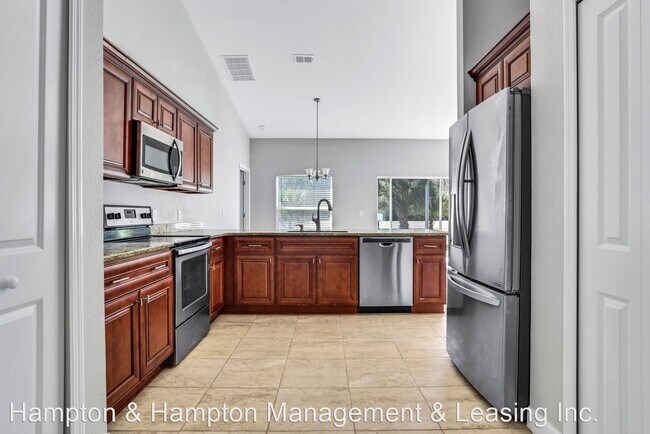 Building Photo - 4 br, 2 bath House - 2 MIRAMAR WAY