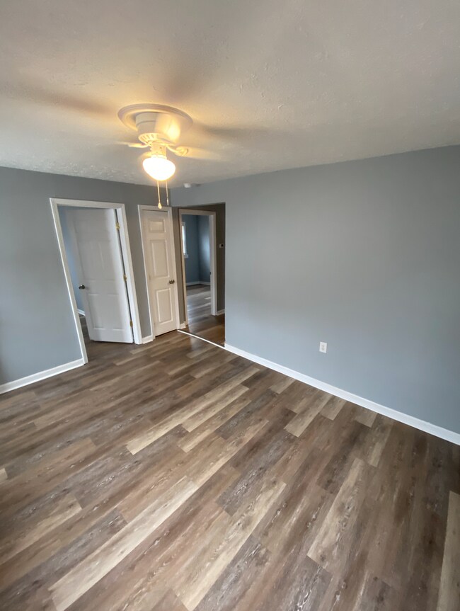 Building Photo - 437 Triplett Ave