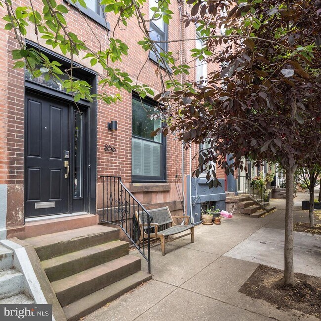 Foto del edificio - 856 N 26th St