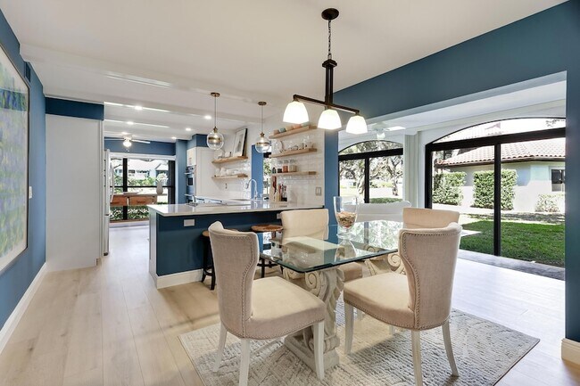 Building Photo - 16671 Traders Crossing N
