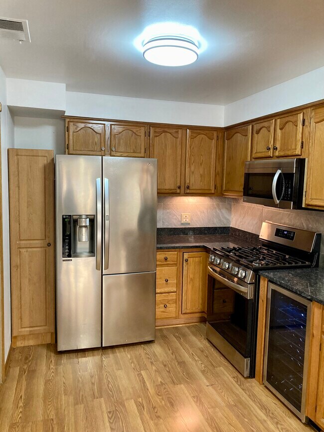 New appliances - 6337 Roosevelt Rd