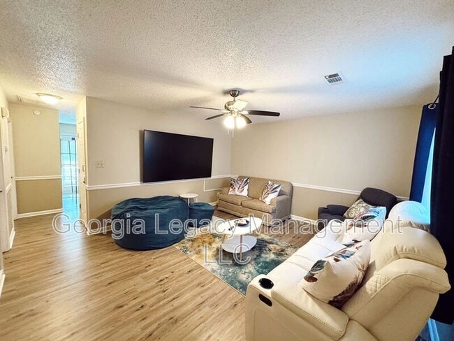 Foto del edificio - 62 Creekside Drive