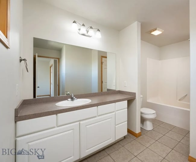 Building Photo - 2938 Warbler Way
