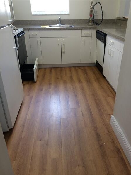 Building Photo - 751 N Pine Island Rd