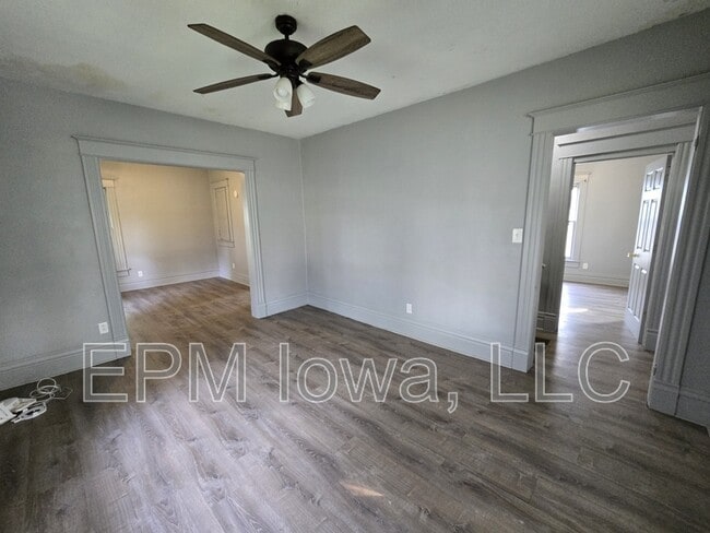 Foto del edificio - 908 W 3rd St
