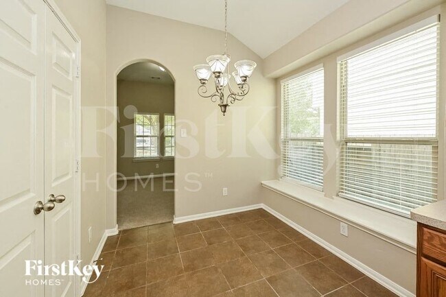 Building Photo - 12919 Pecan Shores Dr