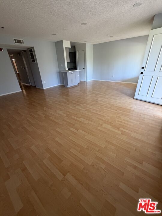 Foto del edificio - 10282 Tujunga Canyon Blvd