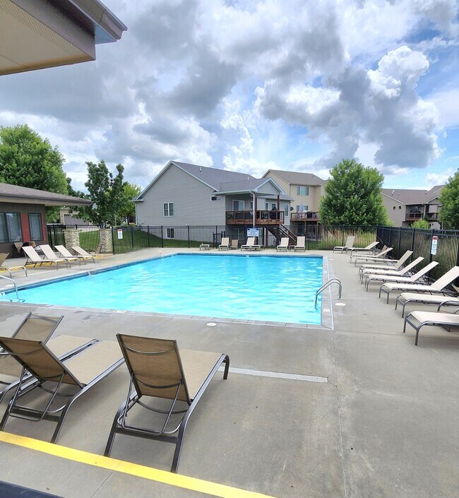 2 community pools - 284 SE Booth Ave