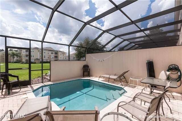 Foto principal - 8108 Princess Palm Ln