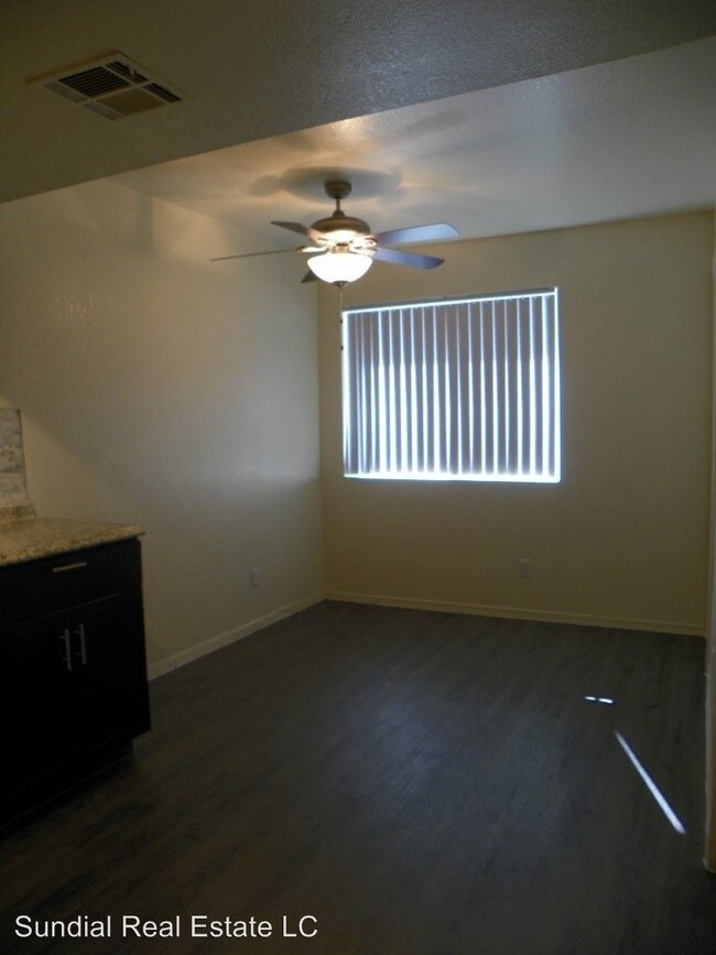 Building Photo - 65-65 N May