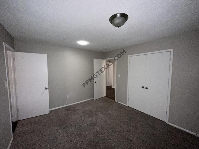 Foto del edificio - 5800 North Meridian Pl. Oklahoma City, OK ...