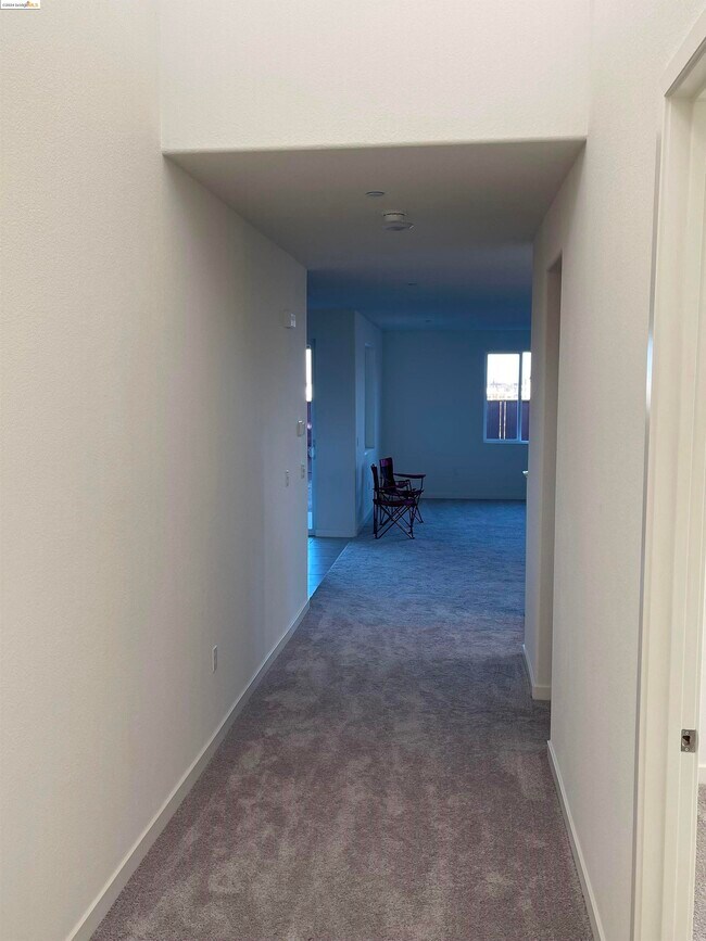 Foto del edificio - 5421 Alexander Valley Ln