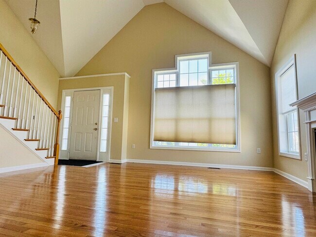 Building Photo - 55 Augusta Way