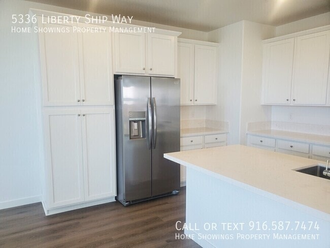 Building Photo - 5336 Liberty Ship Wy