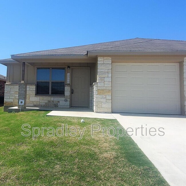 Building Photo - 1550 Kal Ct