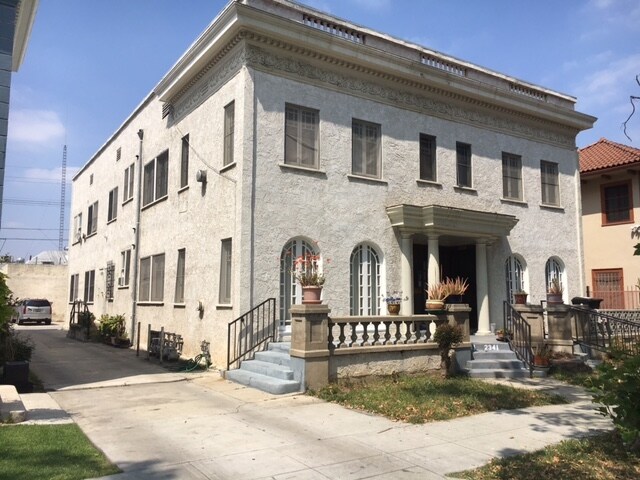 Building Photo - 2339 W 20th St
