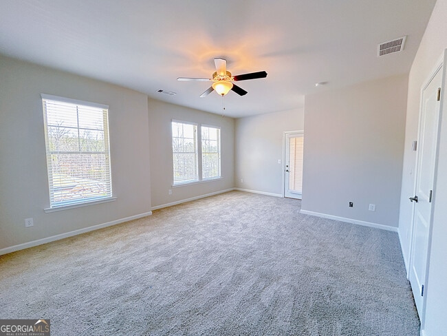 Building Photo - 2576 Mls Cmn Dr