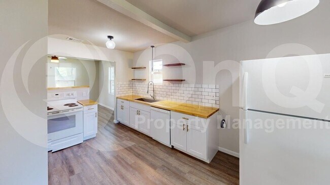 Foto del edificio - 519 E Gandy St