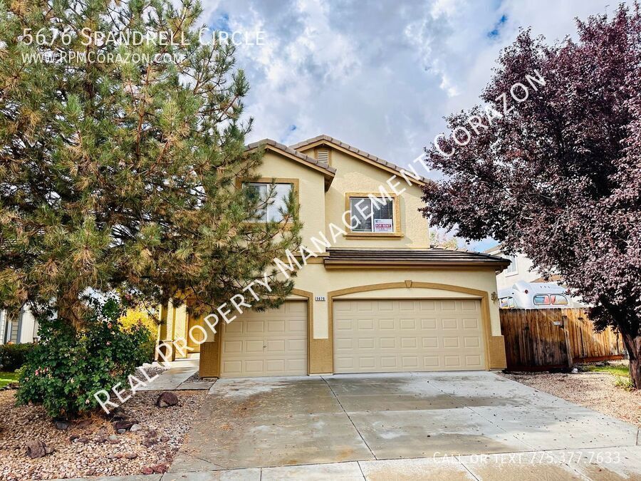 Foto principal - Spacious home with amazing views!
