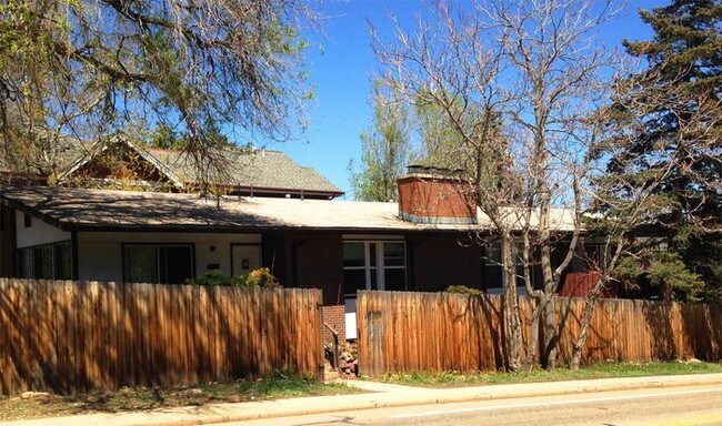 Building Photo - Close to Chautauqua Park and Campus