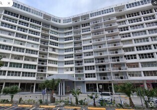 Building Photo - 1801 S Ocean Dr