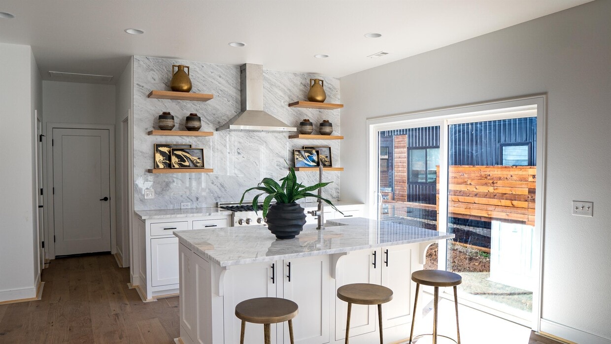 Foto principal - 1047 S Hollywood Ave