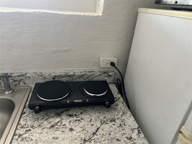 Foto del edificio - 120 SW 68th Ave