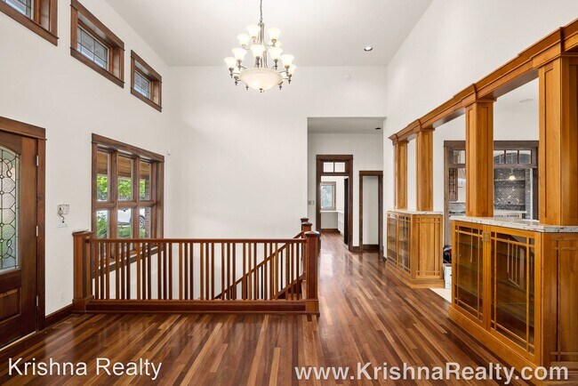 Building Photo - 6 br, 5.5 bath House - 47250 SW Fluke Dr.