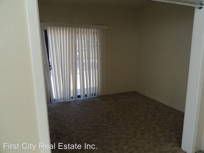 Building Photo - 770 Madison St