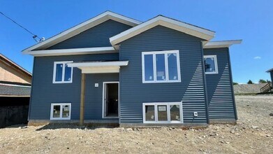 Building Photo - 49 N Pond Rd