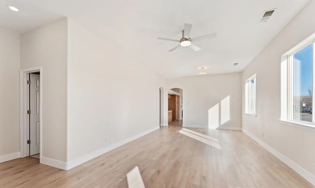 Building Photo - 1058 Chip Ct