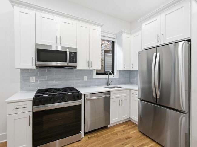 Foto del edificio - 858 West Side Ave