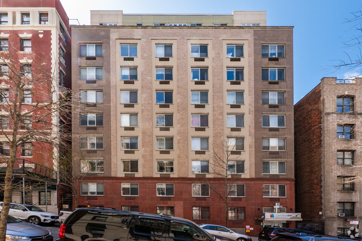 Building Photo - 608 W 149th St