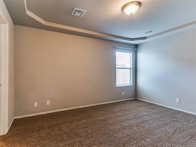 Foto del edificio - 15112 E 109th St N