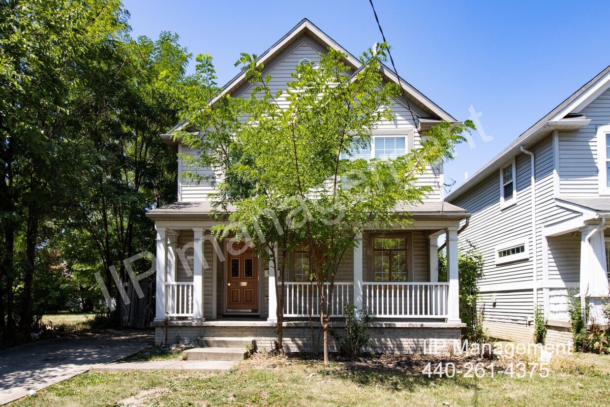 Primary Photo - Lovely 3-Bedroom Rental in Cleveland's His...