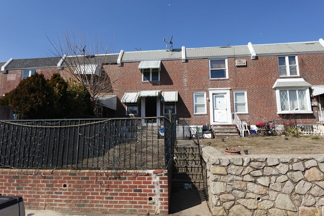 Building Photo - 7268 Leonard St