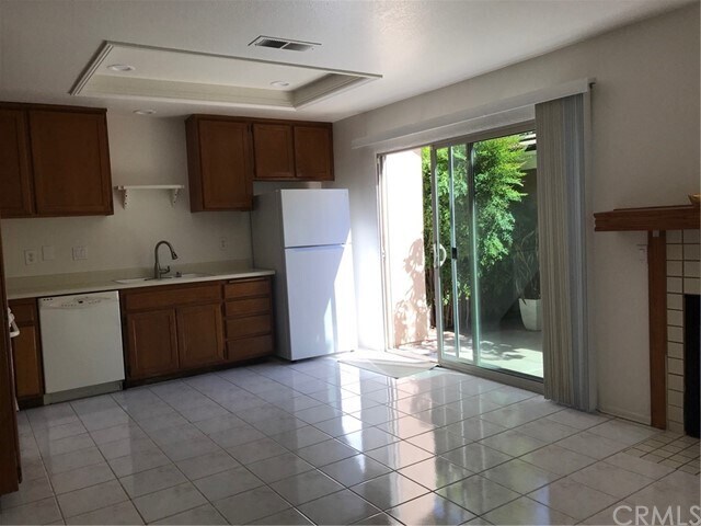 Foto del edificio - 581 Springbrook N