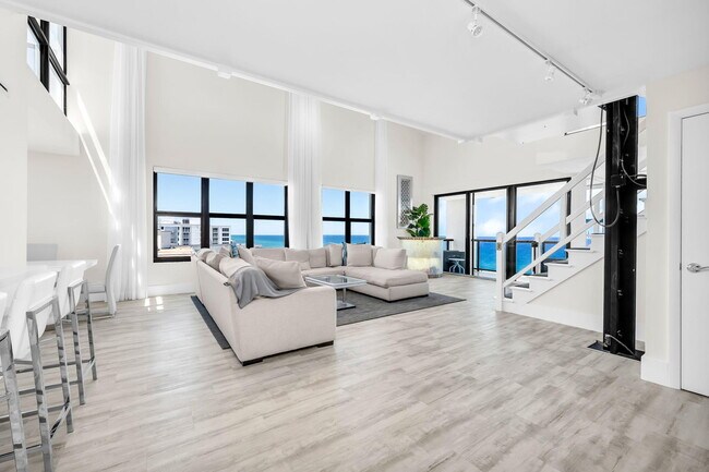 Foto del edificio - 3115 S Ocean Blvd