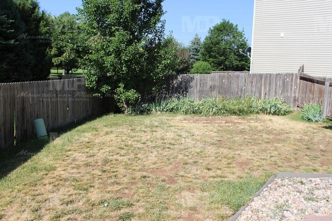 Building Photo - 303 Plowman Ct